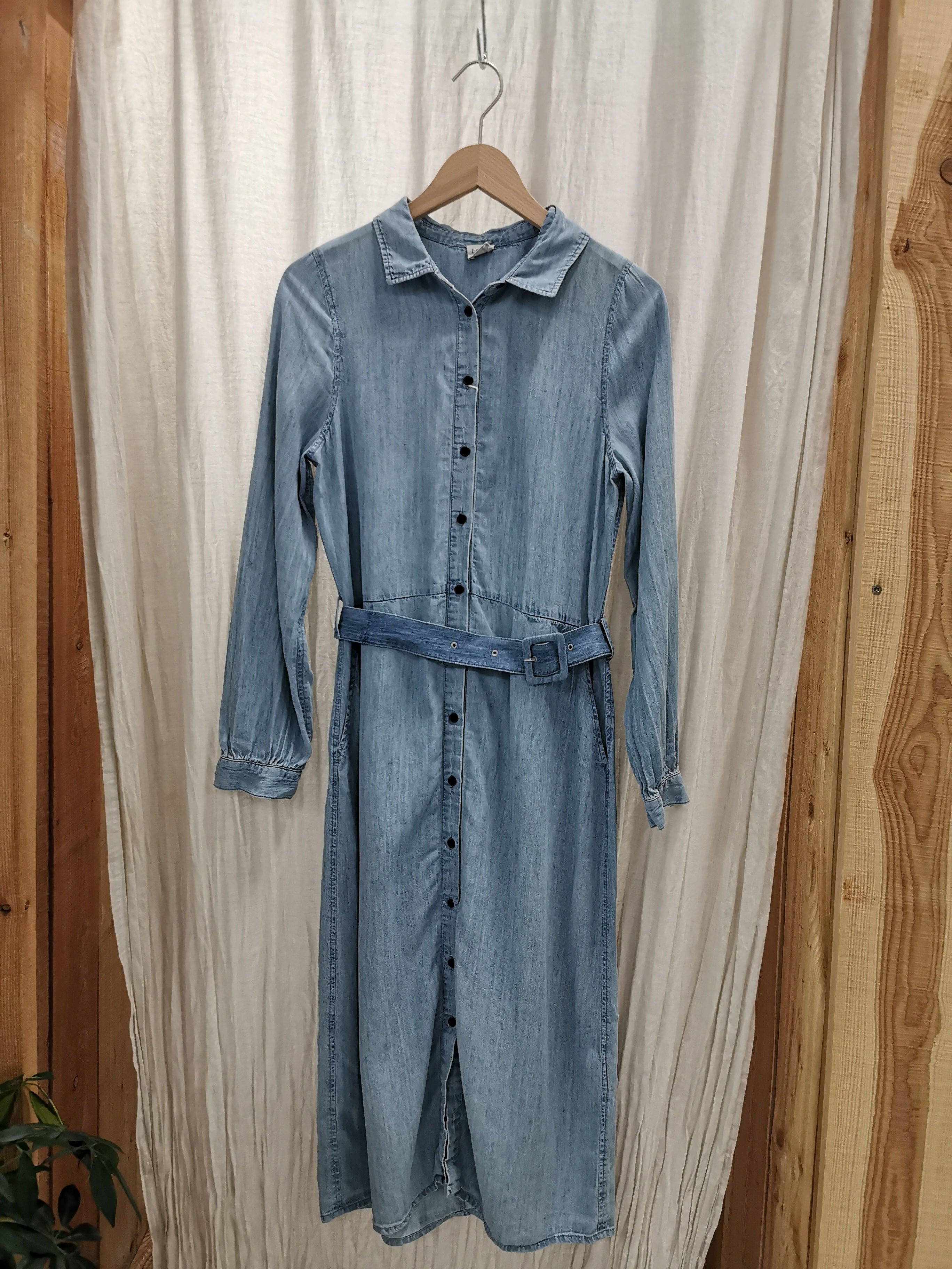 JEANS DRESS WITH BELT